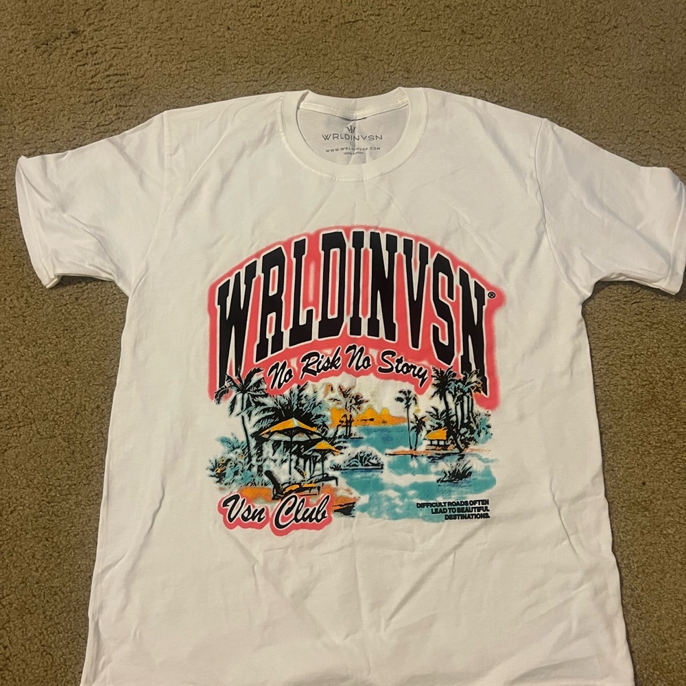 Graphic tee